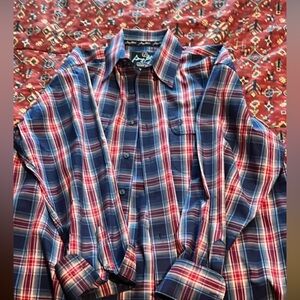 Mens wrangler George strait 
Large
Blue, red, white plaid
